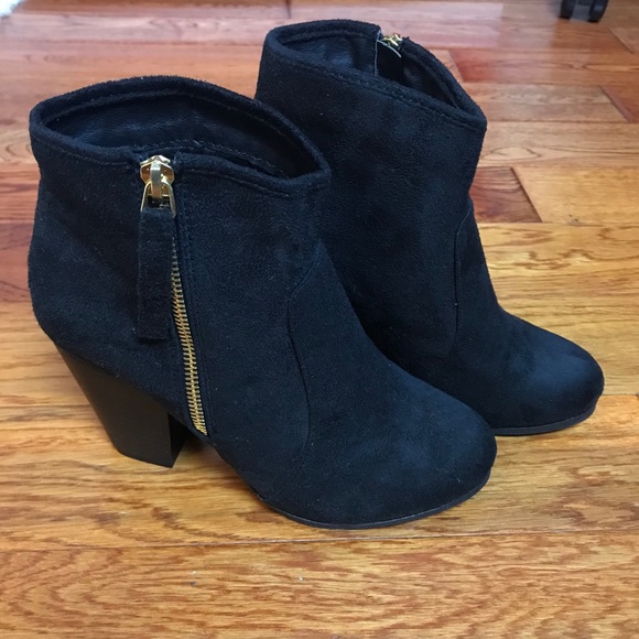 NWOT JG Black Heeled Booties Size 6 - Picture 2 of 5